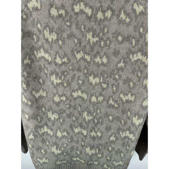 NWT Athleta Hawthorn Textured Crew Sweater Animal Print Sz XL Merino Wool Blend - Picture 15 of 15